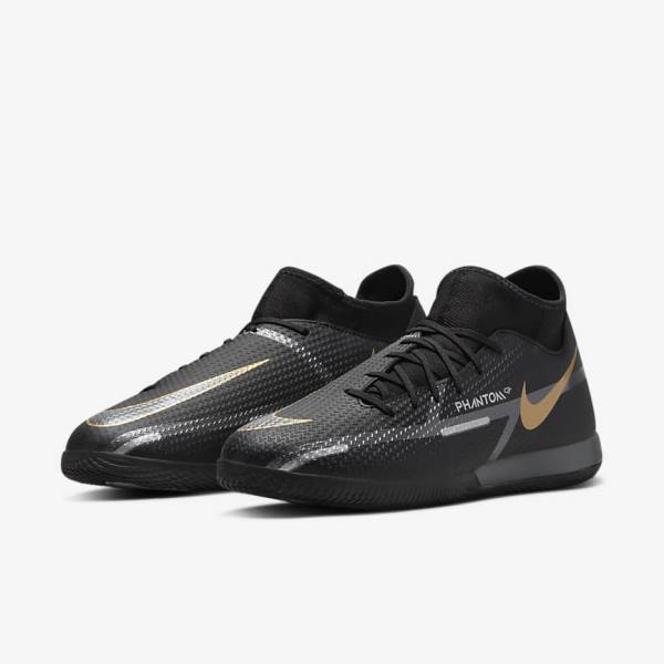 Botas de fútbol Nike Phantom GT2 Academy Dynamic Fit IC Indoor Court Hombre Negras Metal Doradas Gris Oscuro Metal Gris Oscuro | NK318AJF