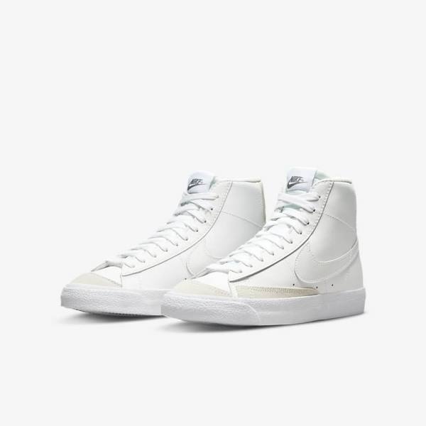 Zapatillas Baloncesto Nike Blazer Mid 77 Older Niños Blancas Marrones Claro Blancas | NK089HBF