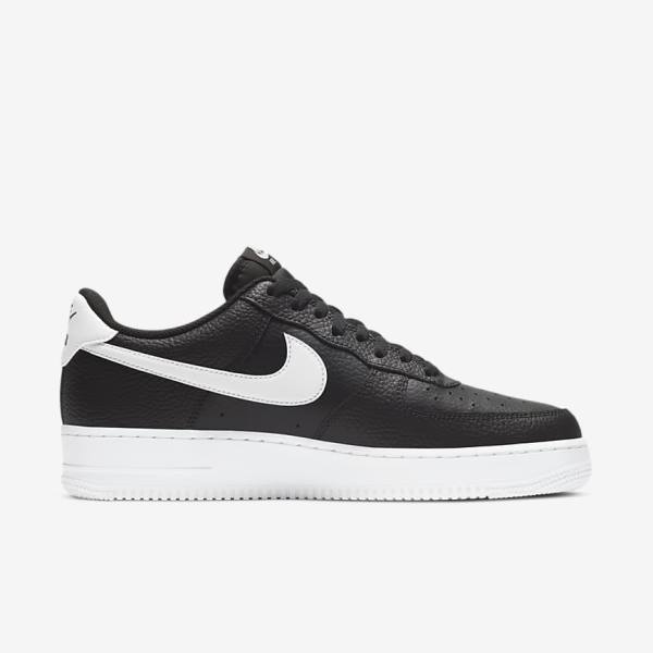 Zapatillas Nike Air Force 1 07 Hombre Negras Blancas | NK326JVZ