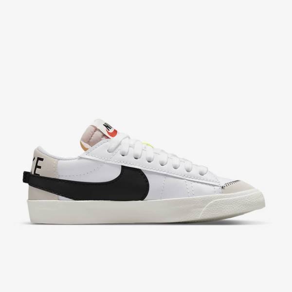 Zapatillas Nike Blazer Low 77 Jumbo Hombre Blancas Negras | NK493MAI