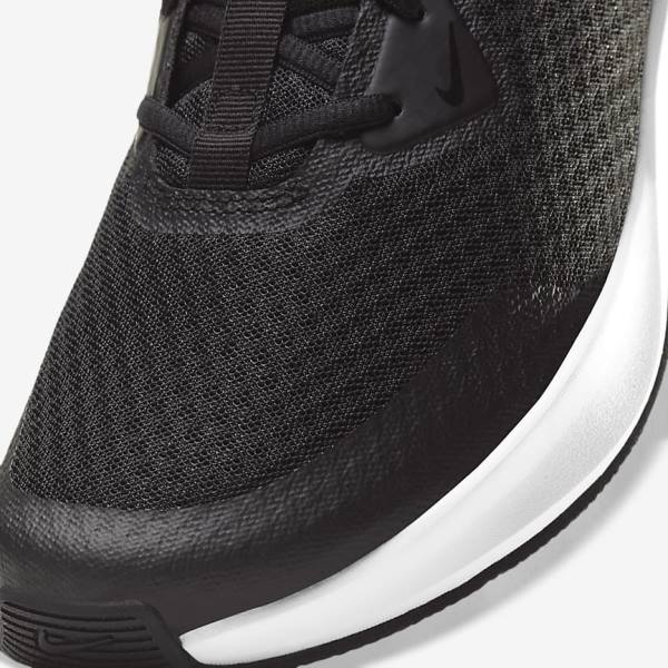 Zapatillas Training Nike MC Trainer Hombre Negras Blancas | NK379MHZ