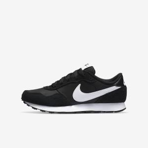 Zapatillas Nike MD Valiant Older Niños Negras Blancas | NK172SEI